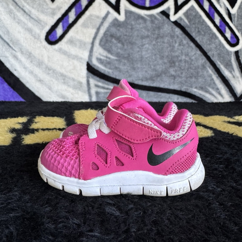 Size 4c - Nike Toddler Free 5.0 Pink White 644447-602